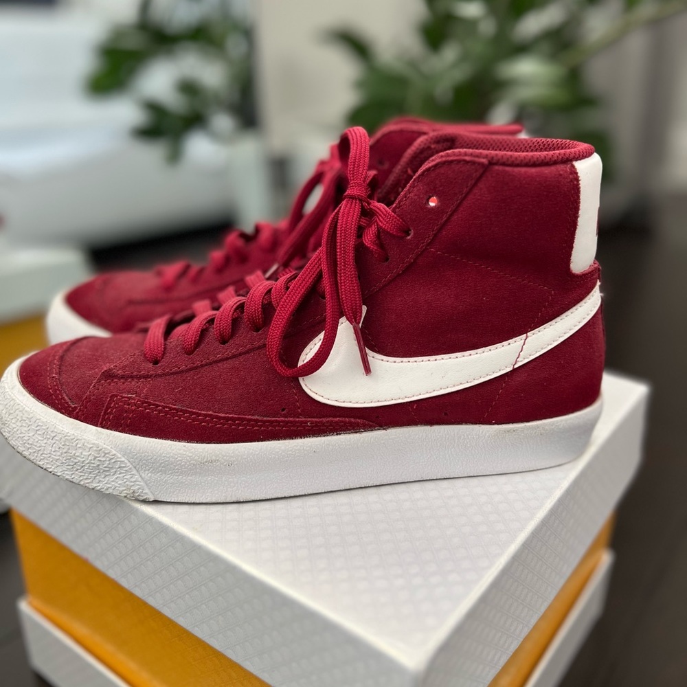 NIKE BLAZERS red high tops. Size 6.5 youth Gently worn